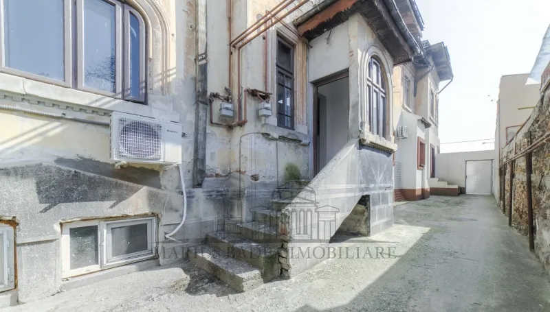 Timpuri Noi Splaiul Unirii D P 1 M intrare