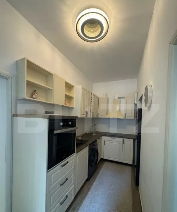 Apartament 2 camere decomandat 47 mp zona Piata Tranda
