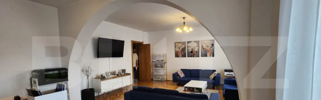Casa la Platoul Cornesti cu 12 camere cu Piscina Interioara