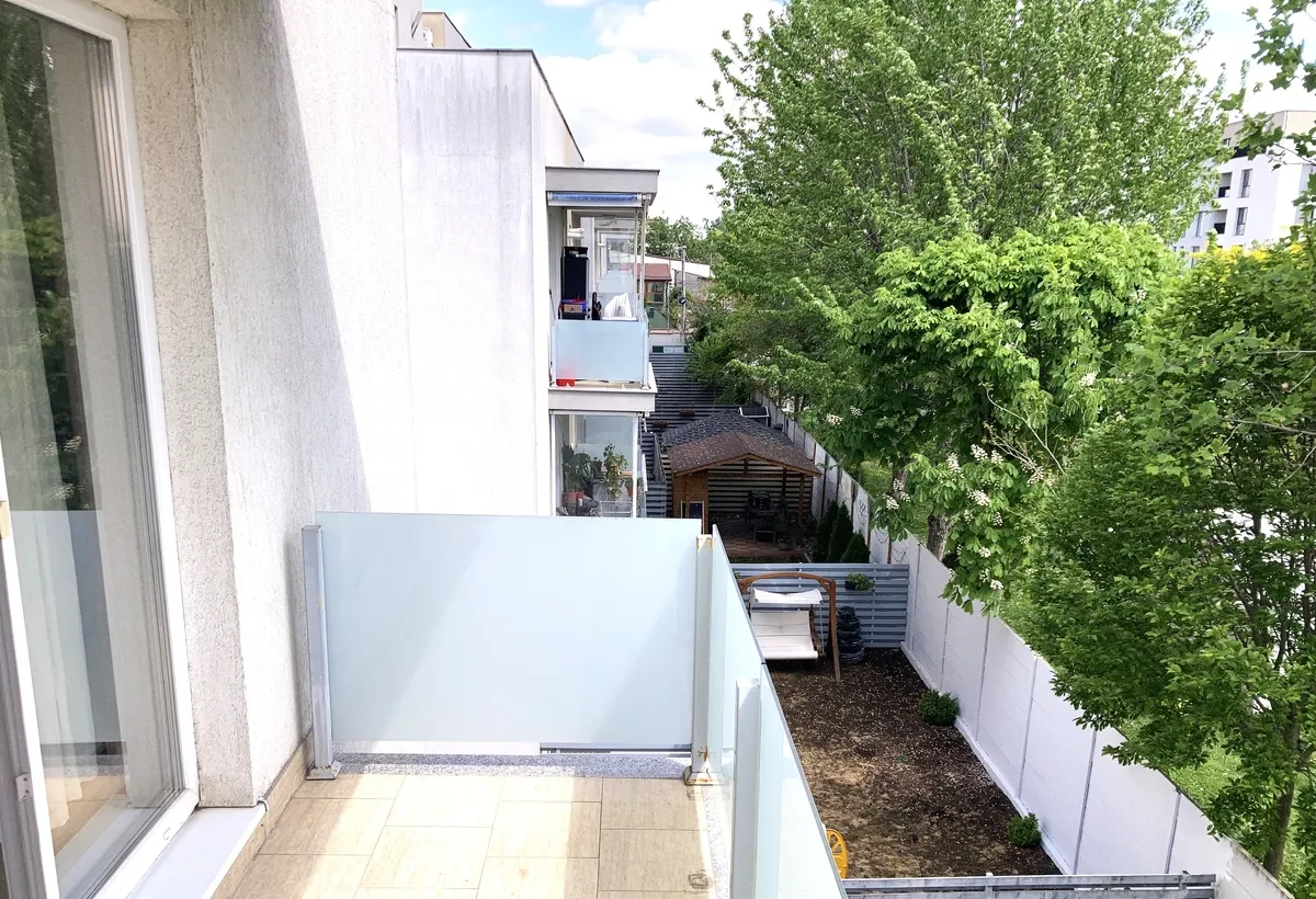 Chitila Bucurestii Noi garsoniera 40 mp parcare chirias