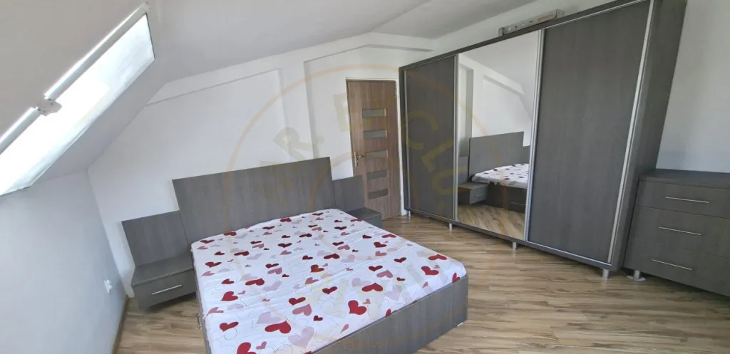Apartament 3 camere Stefanesti In Spate la Carrefour