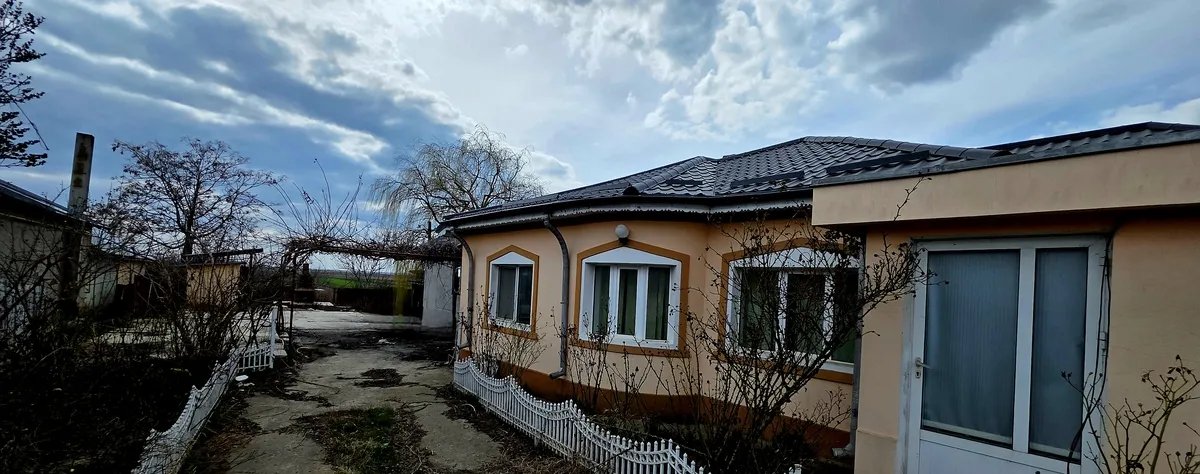 Valea Ramnicului casa plus teren 2074 mp Rubla