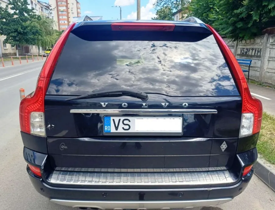 Volvo XC 90/2013 10 000 eur