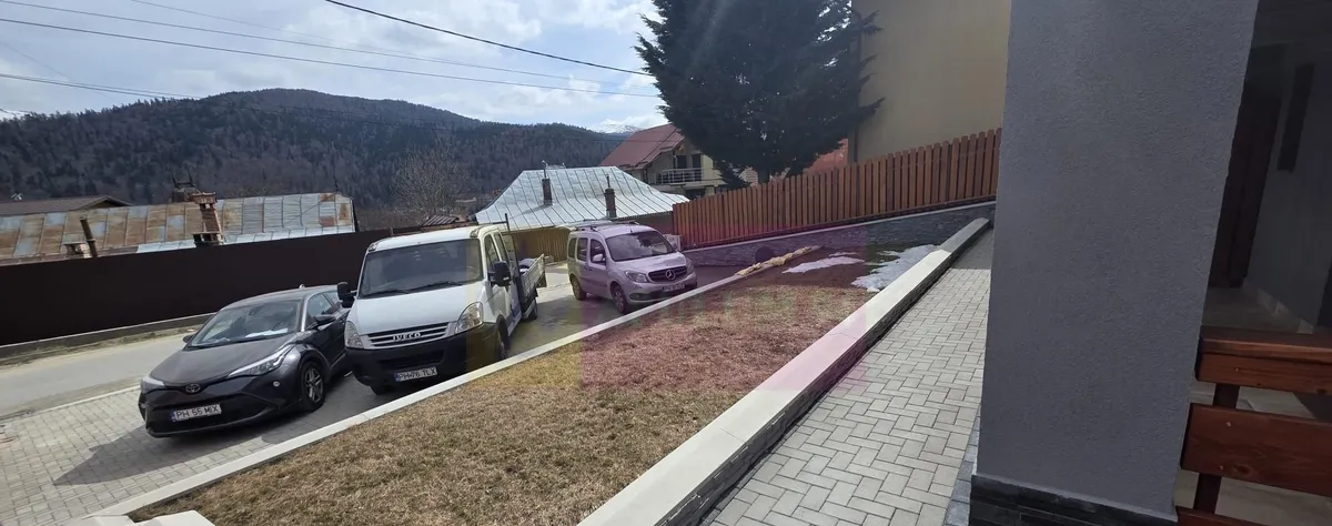 Apartament 2 camere parter de vanzare in Busteni