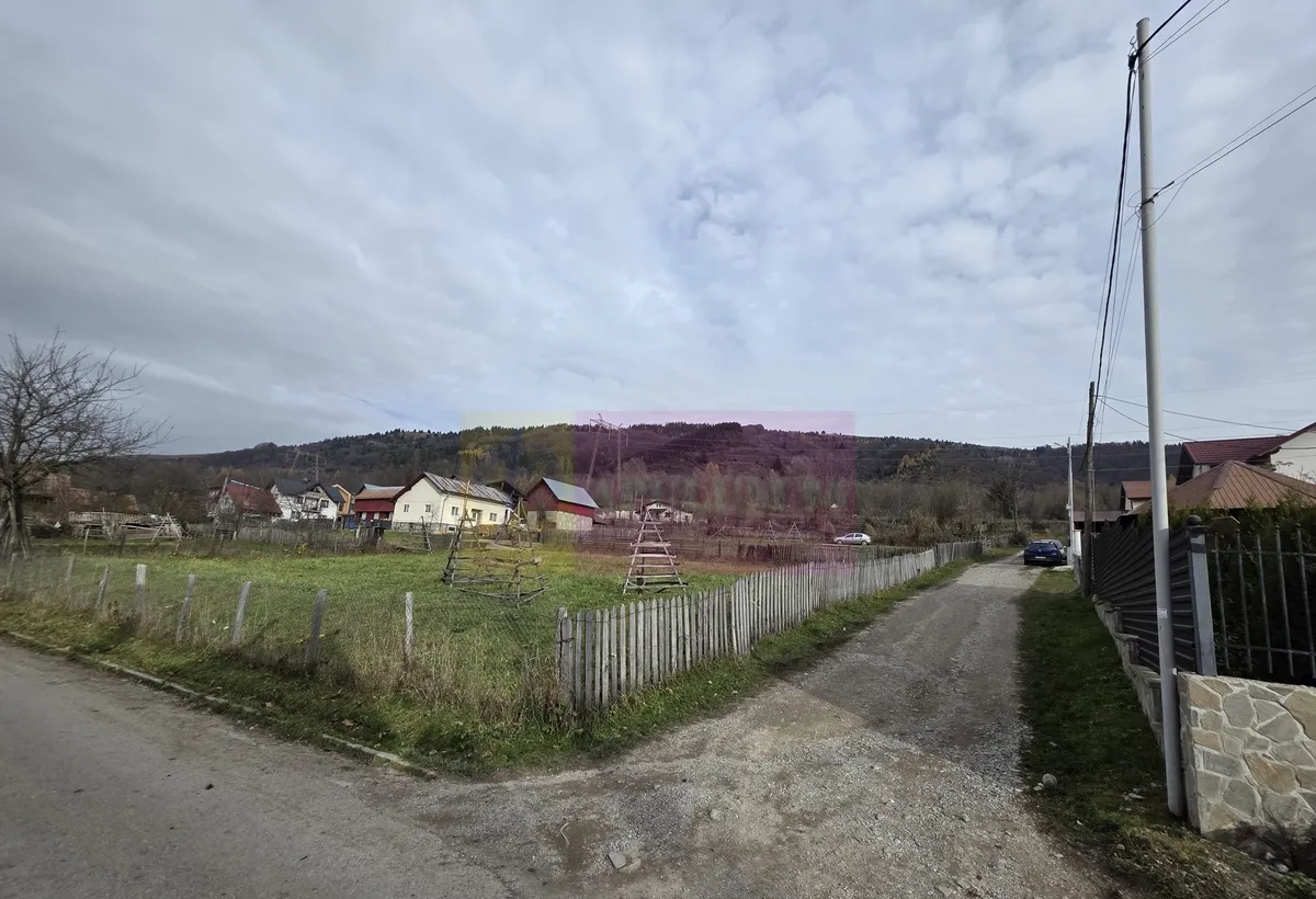 Vila de vacanta cu 4 camere de vanzare in Valea Doftanei