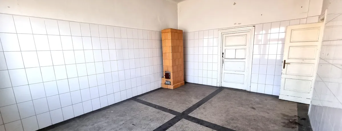 Calea Giulesti Vila interbelica cu suflet curte mare si vedere spre dealuri