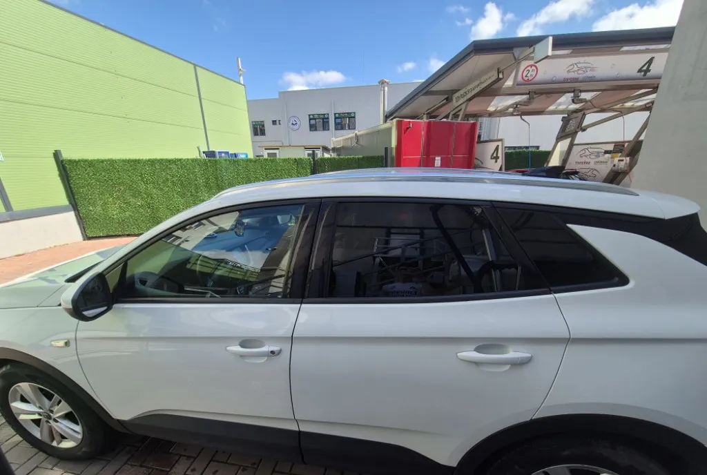 Opel Grandland X 2020 1 2 Turbo Automata Proprietar 11 490 eur