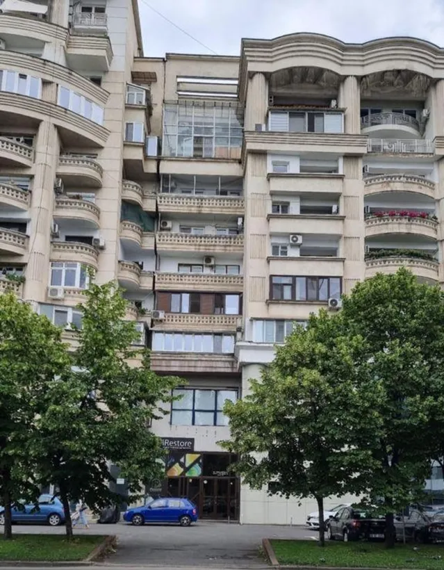 Unirii apartament unic 3 camere decomandat 90 mp etaj 1/7