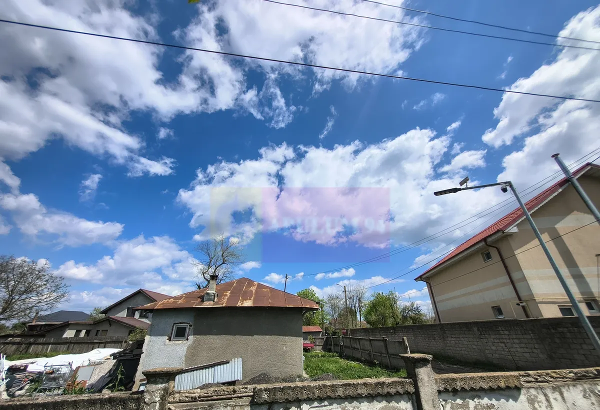 Teren cu o casa demolabila in satul Posta la 15 minute de Bucuresti