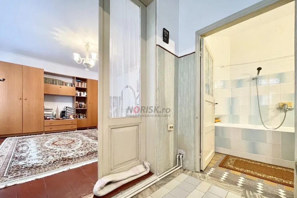 Polona casa 5 camere 131mp 424mp garaj centrala parcare