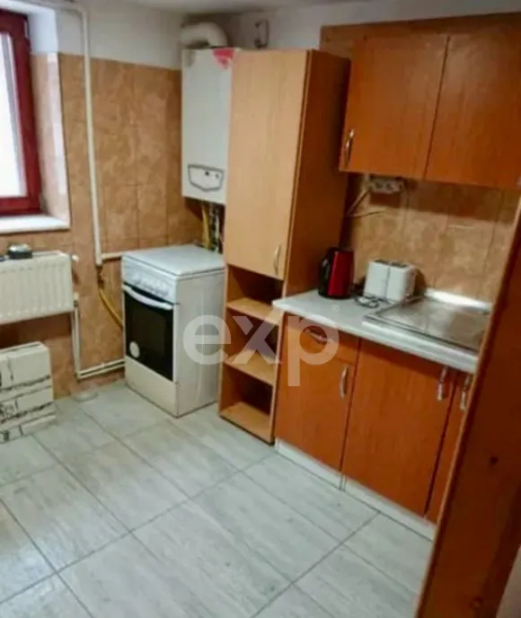 Garsoniera spatioasa de inchiriat in Centrul Vechi -