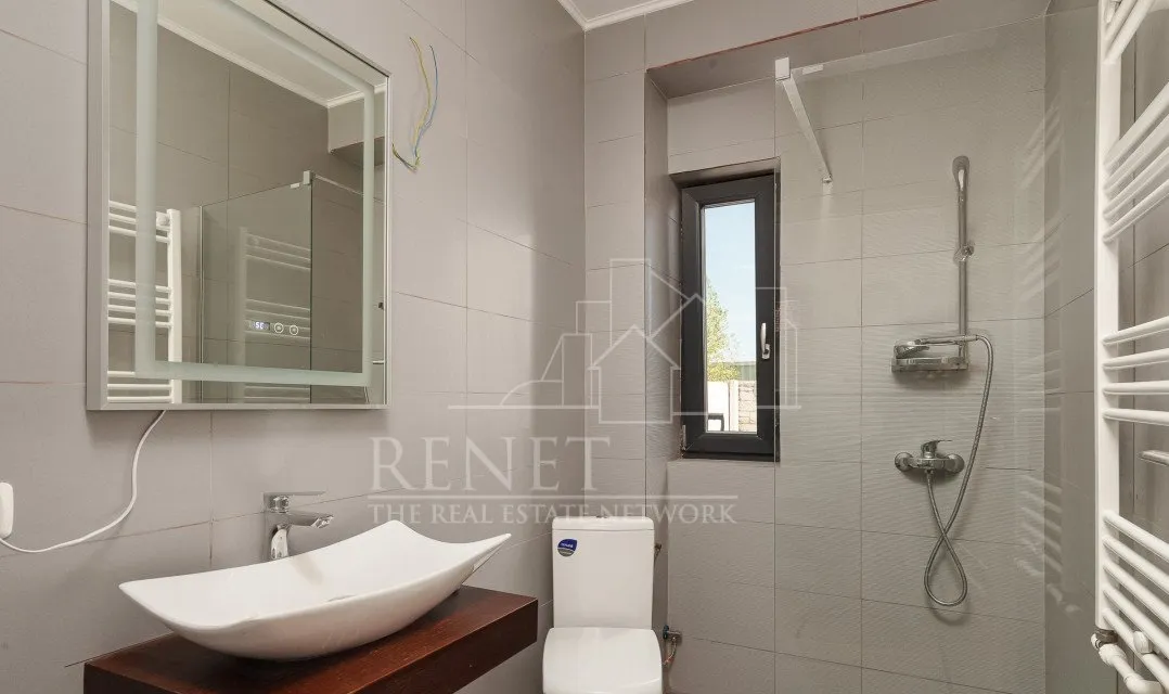 Prelungirea Ghencea casa complex privat curte 95 mp
