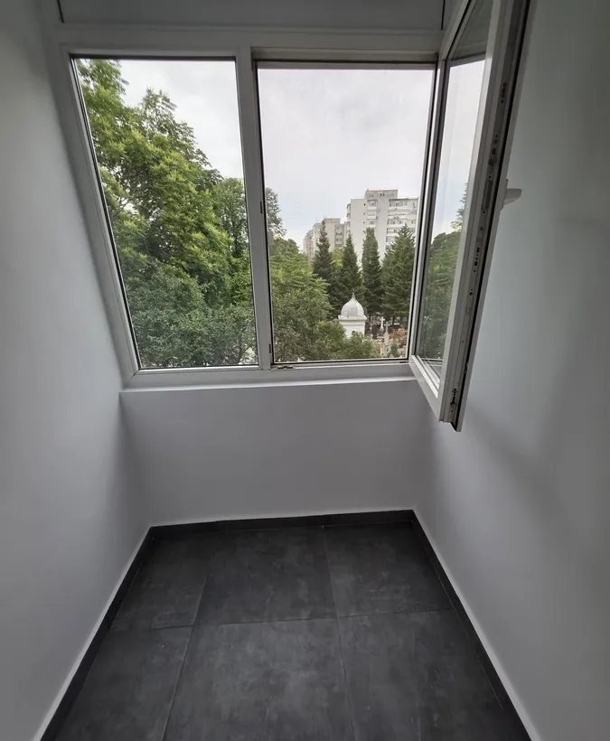 Elev Stefanescu garsoniera de inchiriat 40 mp prima inchiriere