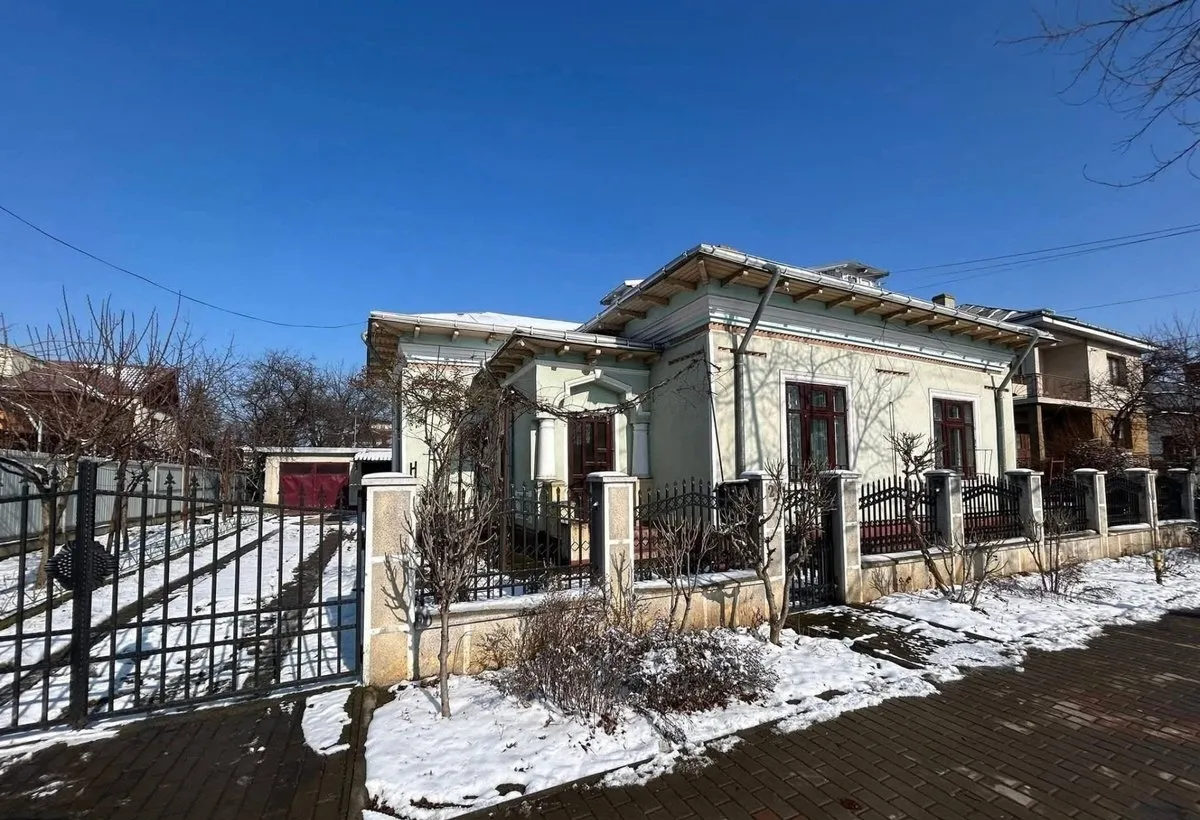 Bd Republicii Roman casa consolidata potential comercial