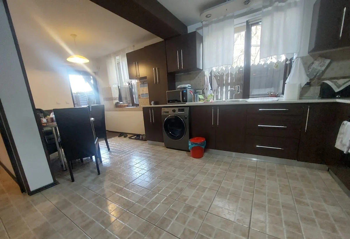Corbeanca Sat Ostratu vila deosebita P M teren de 1 200 mp