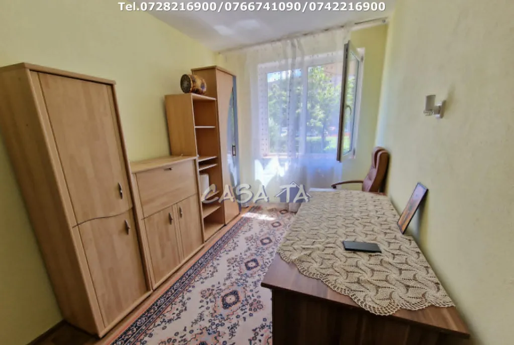 Inchiriere apartament 3 camere situat in Targu Jiu Str