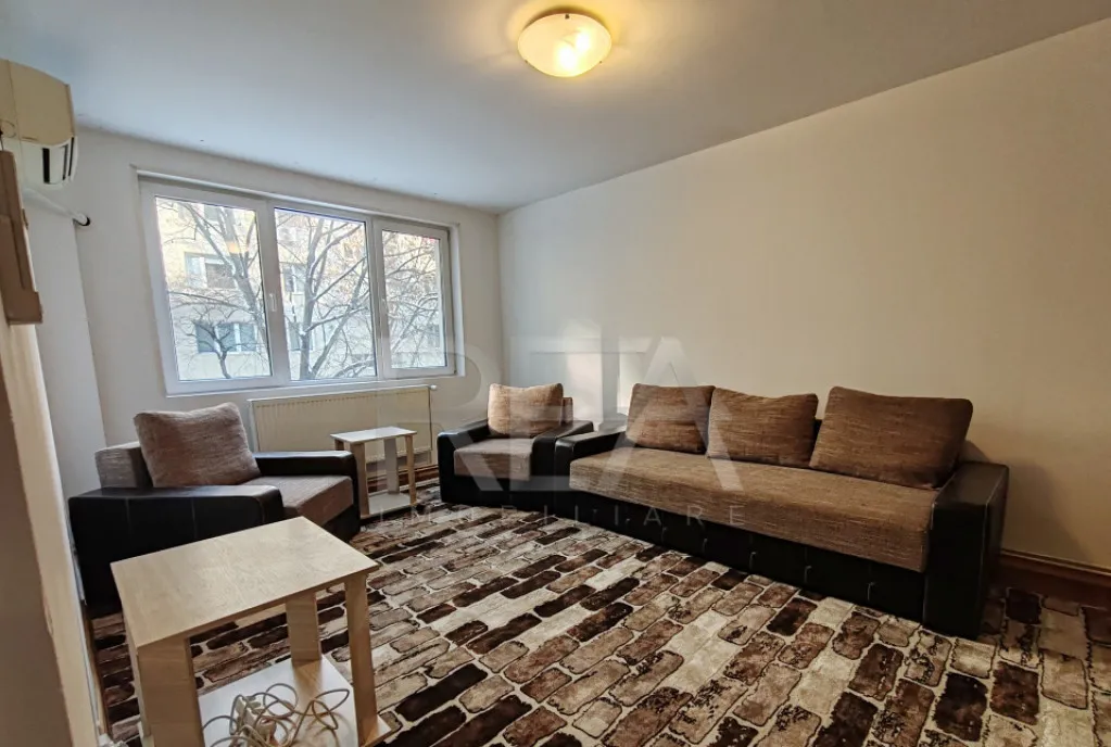 3 camere et 1/4 garaj centrala anvelopat Drumul Taberei