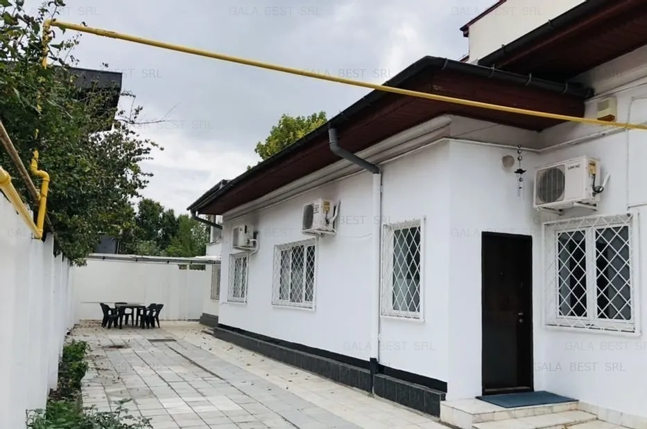 Piata Muncii Vatra Luminoasa casa 150 mp nemobilata