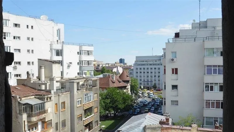 Piata Romana povestea unui apartament rar pe Jules Michelet