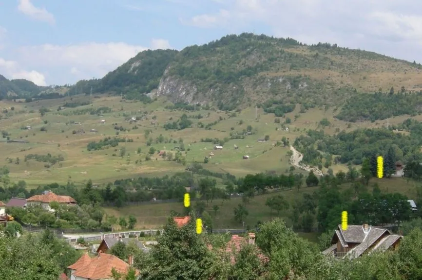 Rucar teren intravilan 3214 mp cu deschidere 56 m in DN73