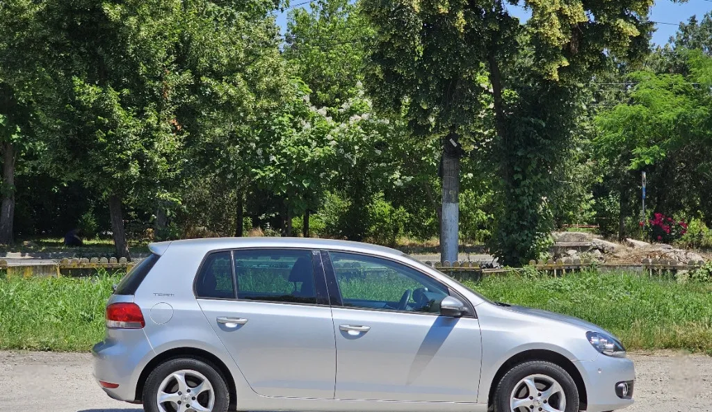 VW Golf 6 1 4MPI NaviTouch Icirc ncalzireScaune Clima Camera 5 490 eur
