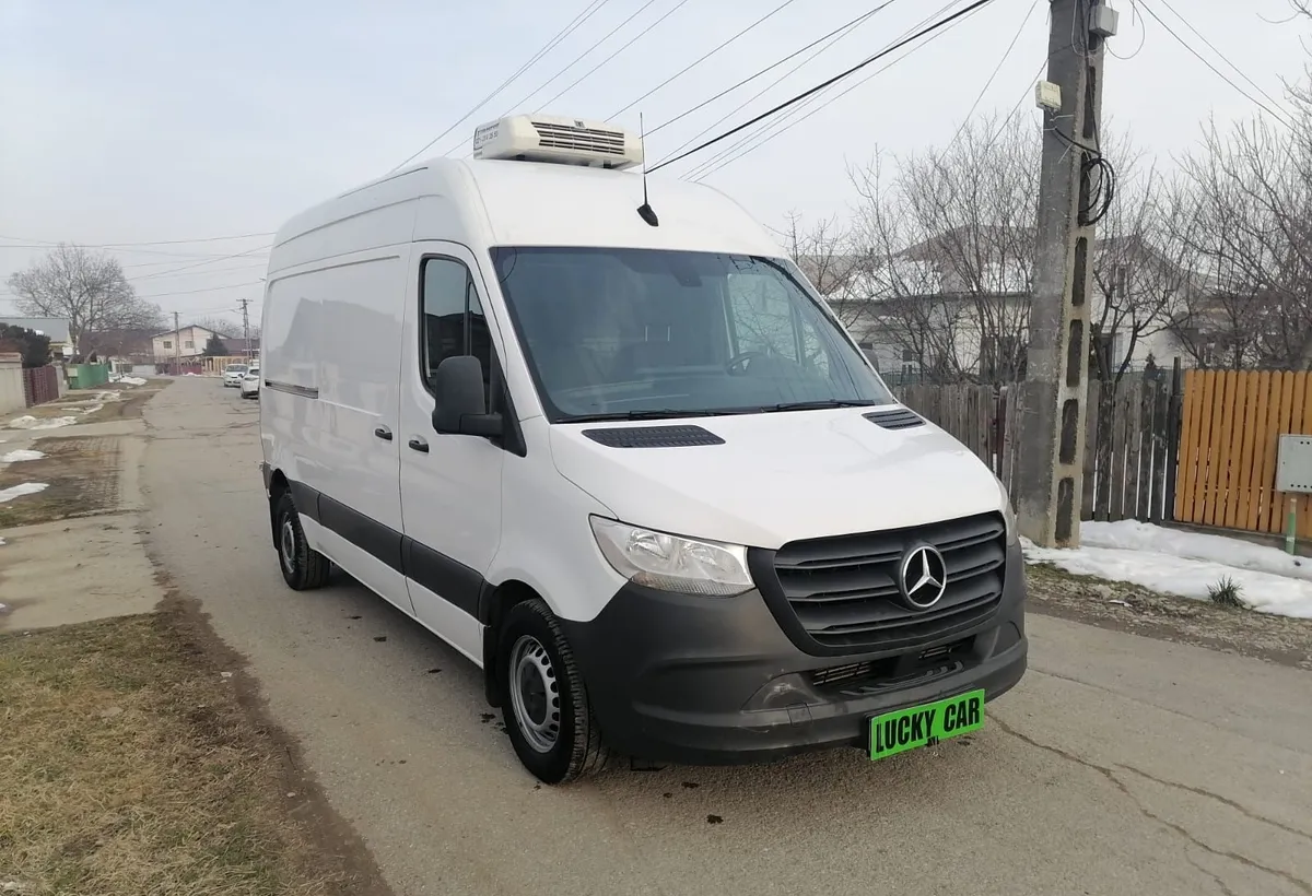 Mercedes Benz Sprinter