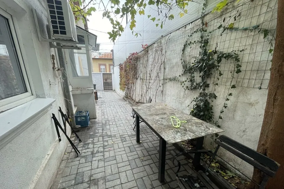 Matei Voievod casa locuinta spatiu comercial