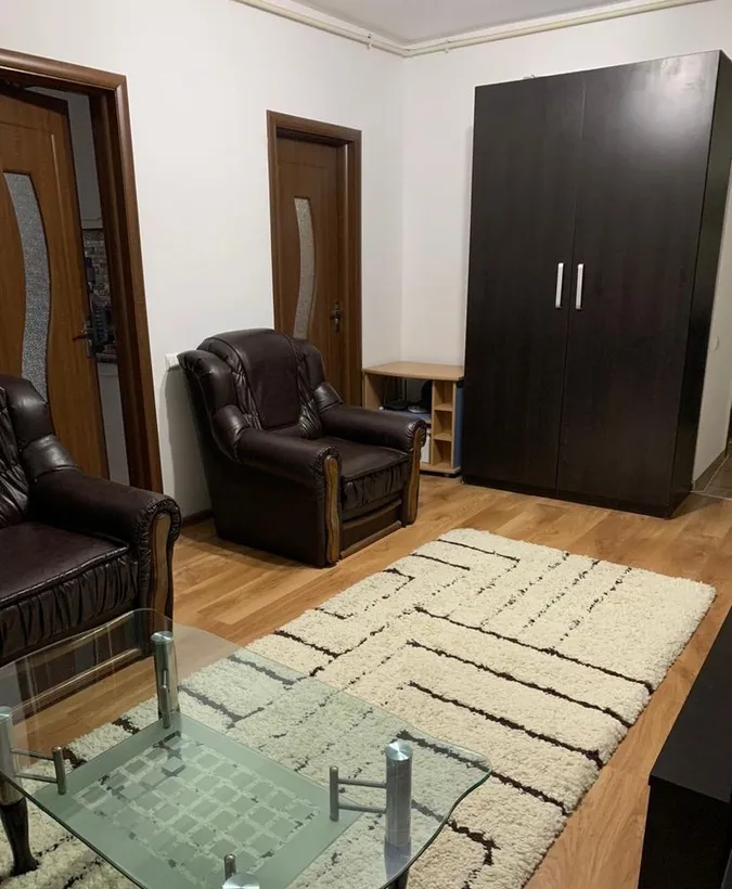 Aparatorii Patriei 8 10 m apartament 2 camere parcare pet friendly