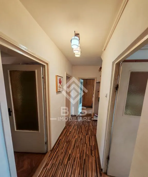 Apartament 3 camere decomandat/ Spitalul Judetean
