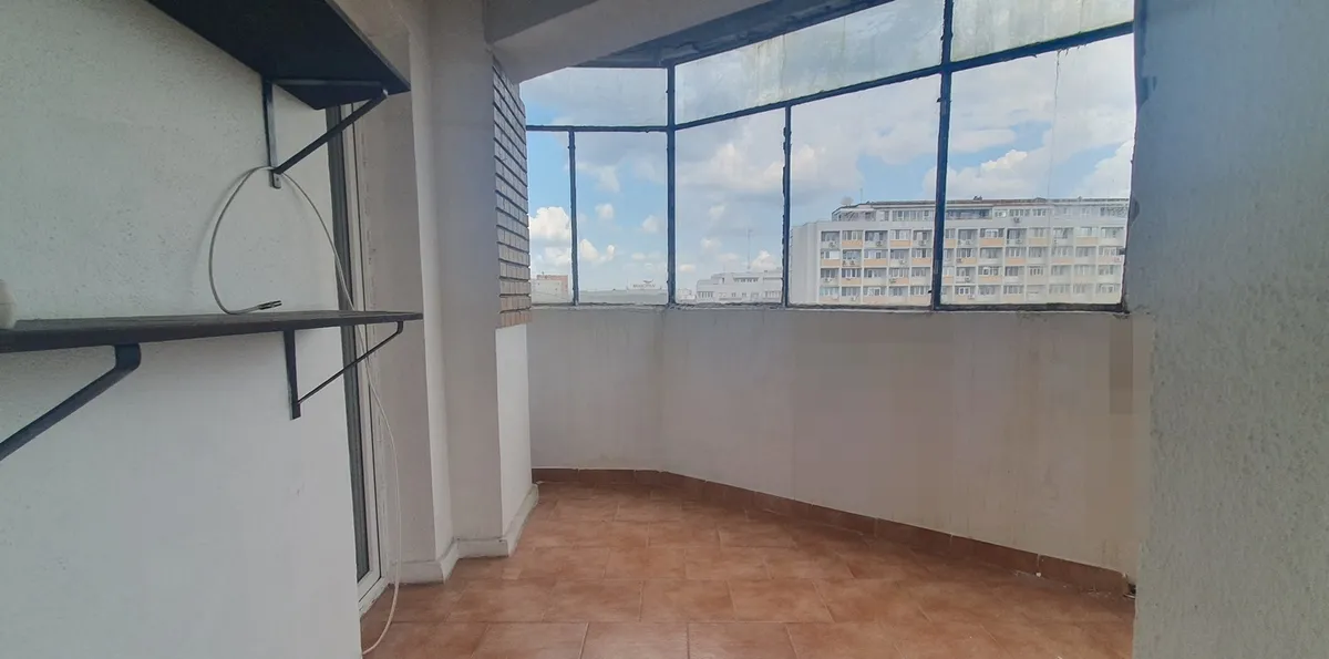 Dorobanti Iancu de Hunedoara apartament decomandat 3 camere