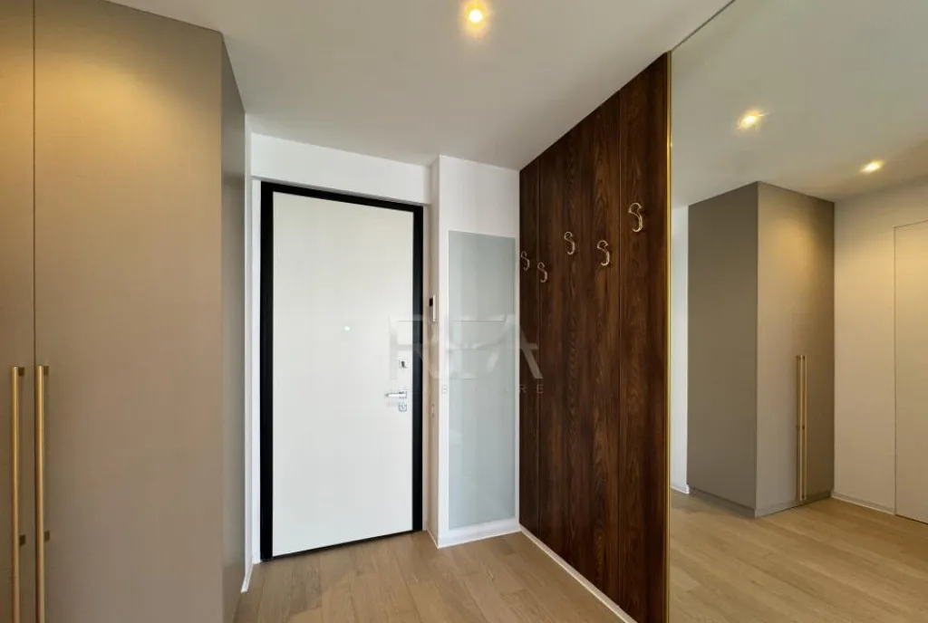 2 camere mobilat si utilat complet in One Lake Club