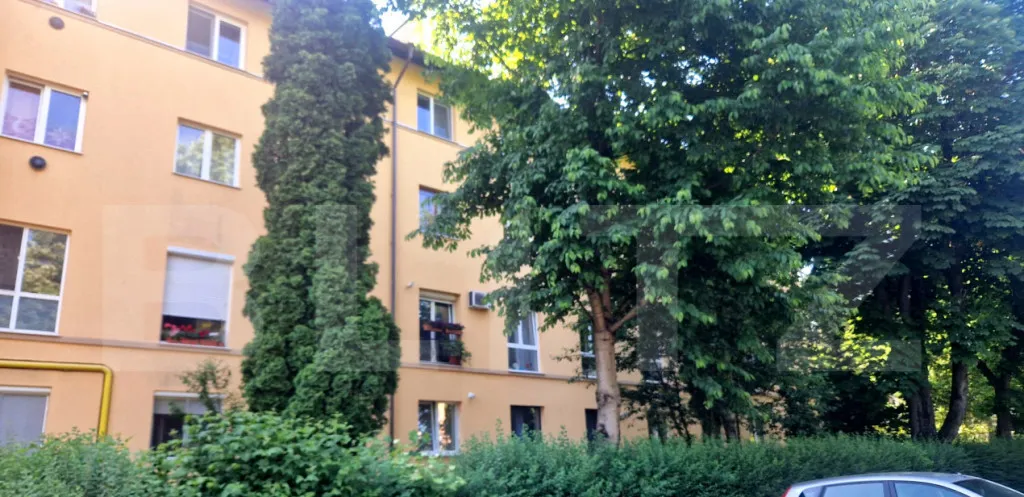 Garsoniera cu centrala proprie noua balcon si baie in camer