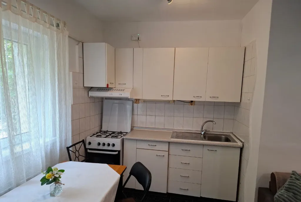 Proprietar apartament 2 camere aproape de metrou Timpuri Noi