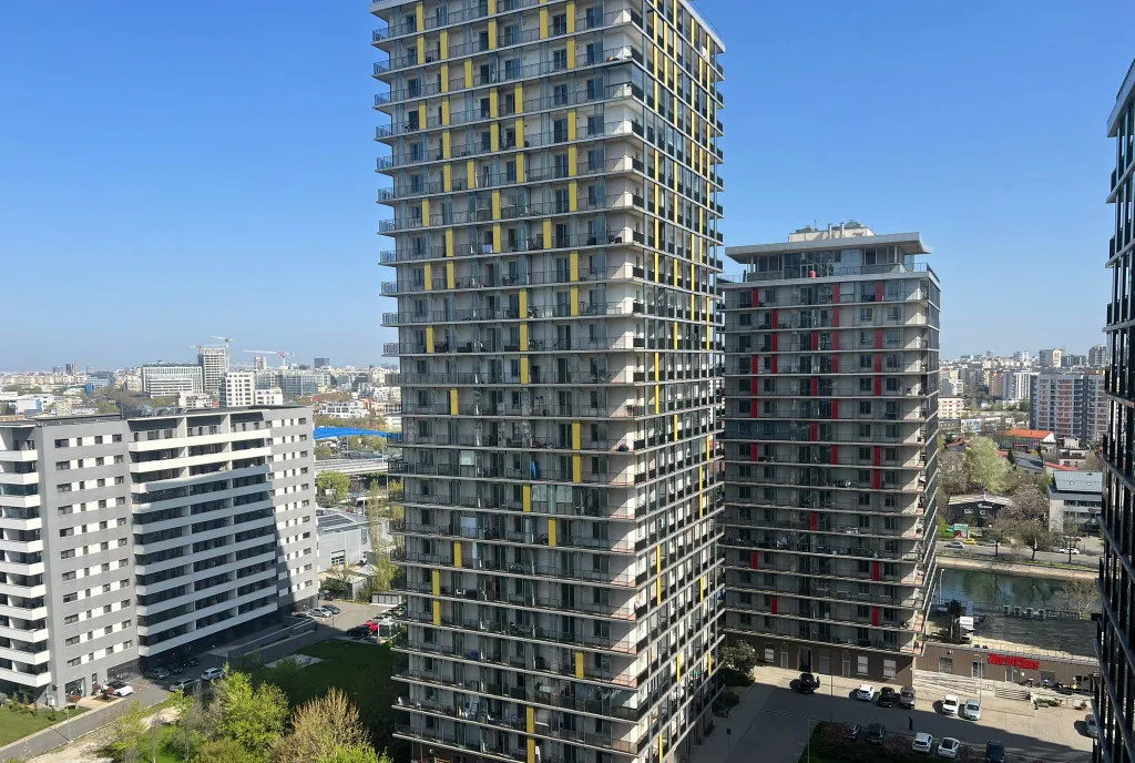Asmita Gardens proprietar apartament model mare 2camere 2 bai et 13/21