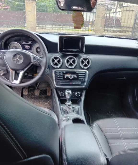 Mercedes-benz 180 an 2013 8 000 eur