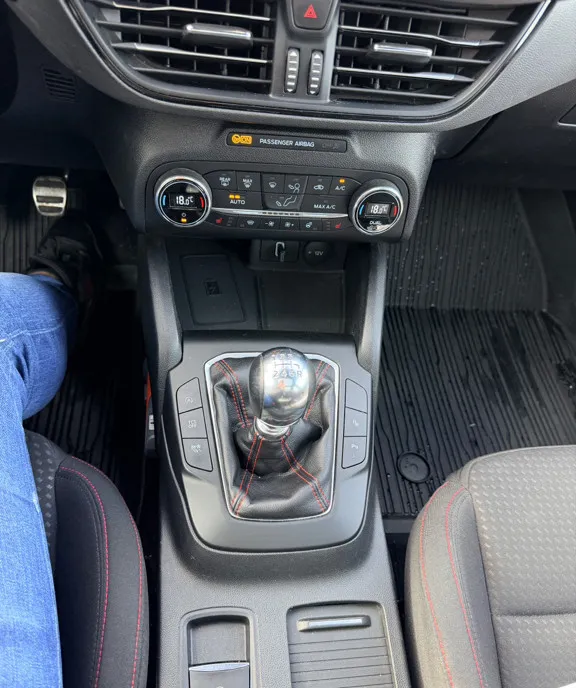 Ford Focus ST LINE 12 000 eur