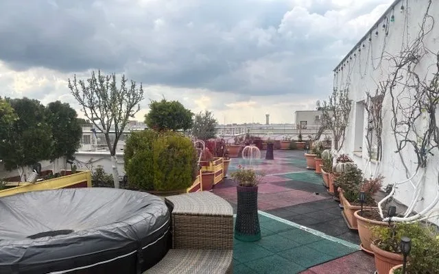 Apartament penthouse titan cu intimitatea si confortul unei case