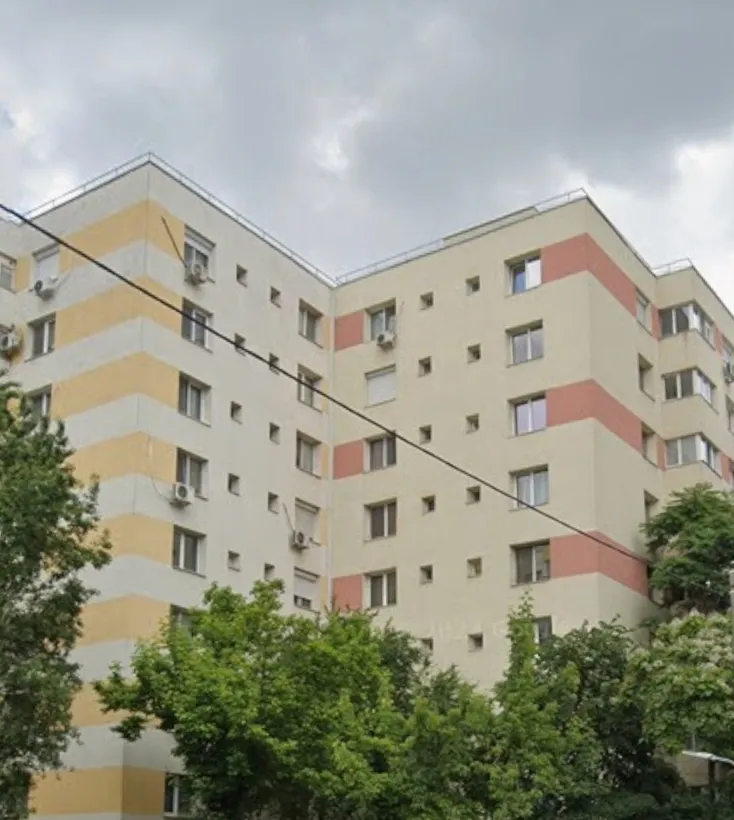 Bd Chisinau Bd Basarabia bloc 1982 ap 4 camere cu centrala proprie