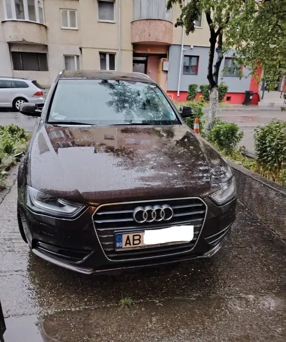 AUDI A4 Avant inscris RO 8 roti Alu 10 500 eur