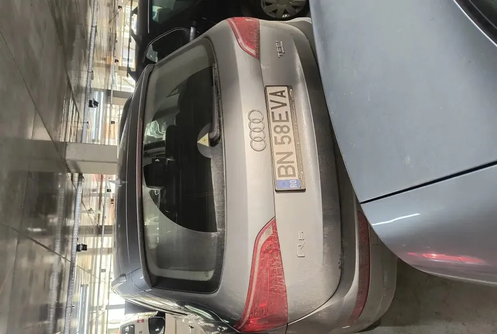 Audi Q5-Ma vinde desi sunt foarte buna 8 200 eur