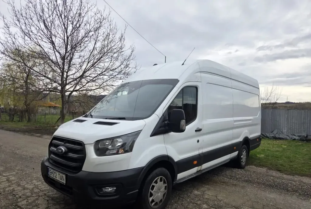 Ford Transit 2023 13 000 eur