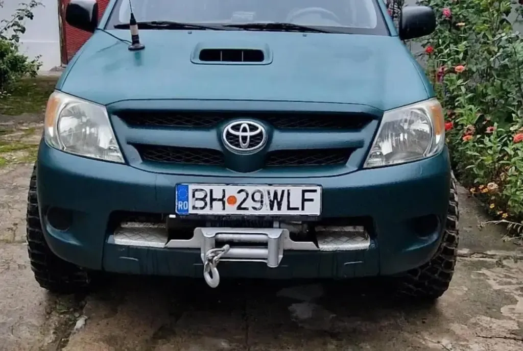 Toyota hilux 2009 10 990 eur