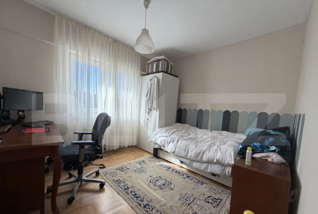 Apartament cu 4 camere ultracentral