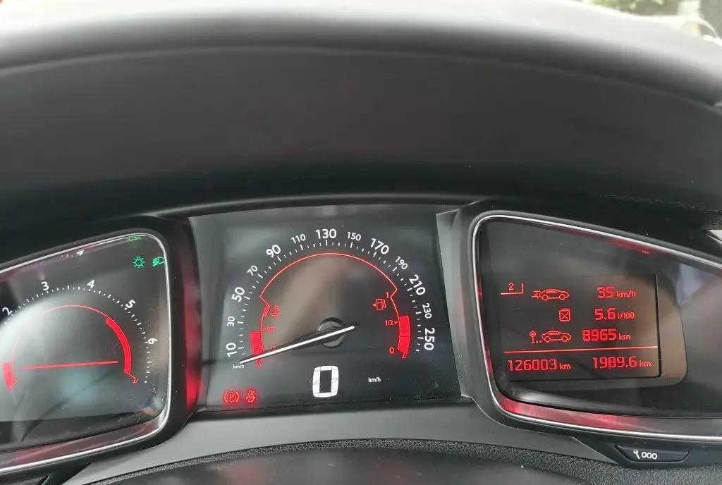 Citroen Ds5 facelift 2017 132000km reali 9 999 eur
