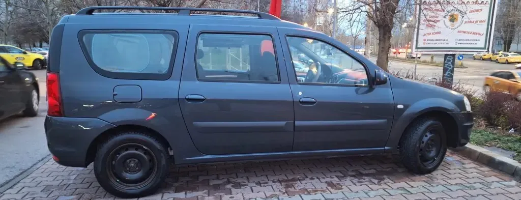 Dacia Logan MCV 2011 3 700 eur