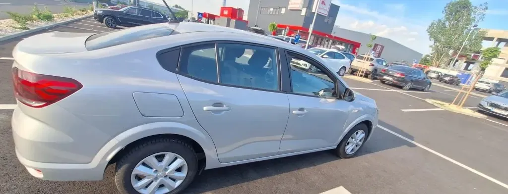 Dacia Logan 2022 11 000 eur