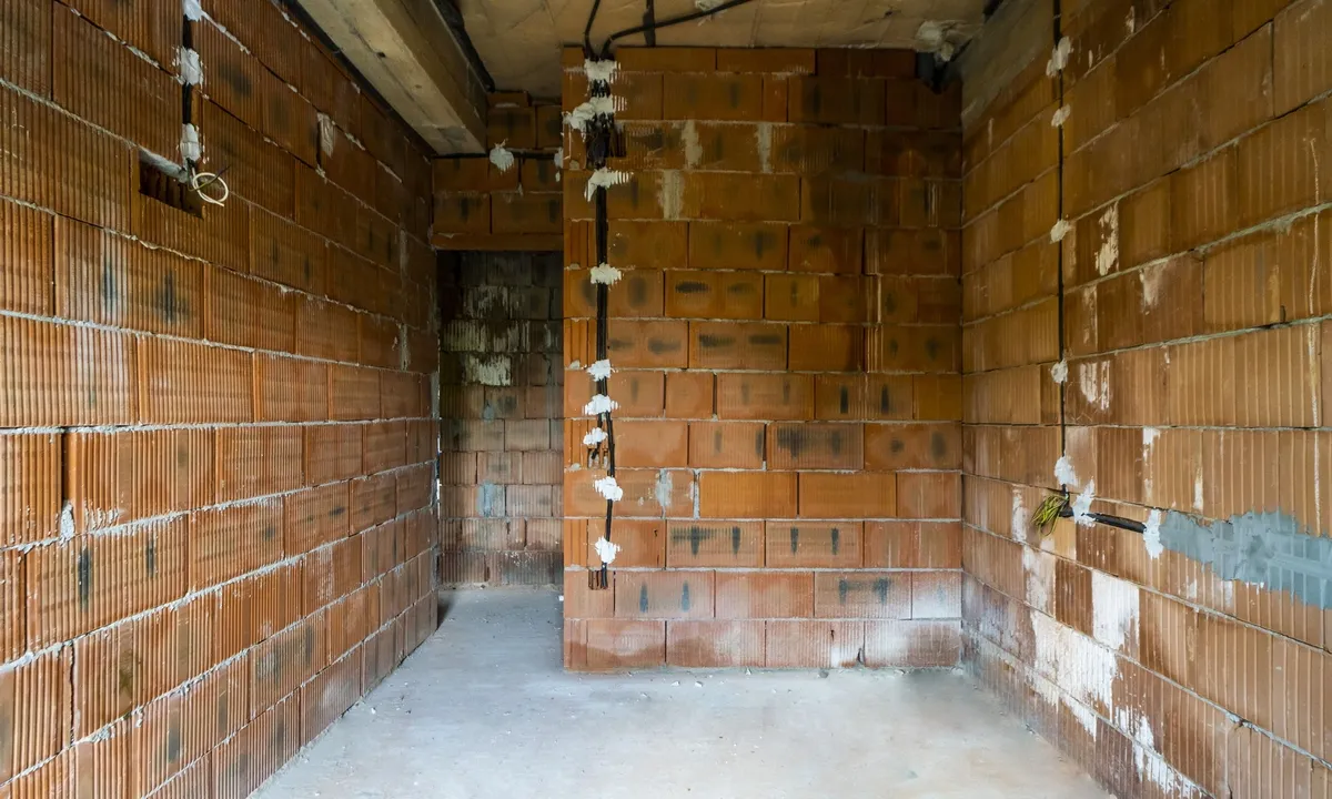 Apartament 3 camere 2 bai 2 balc bloc nou finisat la cheie centrala termica