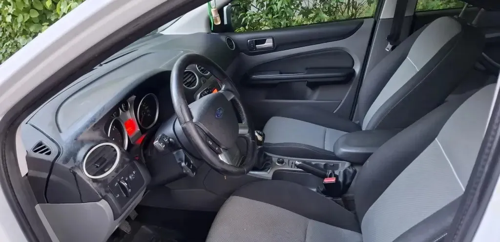Ford Focus 2 Facelift 1 6 3 000 eur