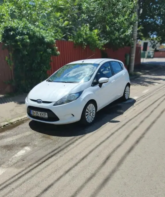 Ford fiesta 1 4 / 168000 km / schimb 2 999 eur