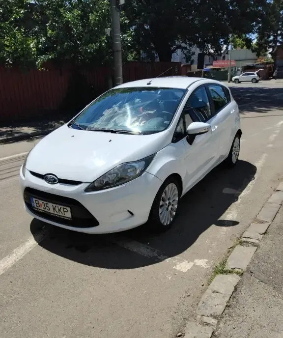 Ford fiesta 1 4 / 168000 km / schimb 2 999 eur